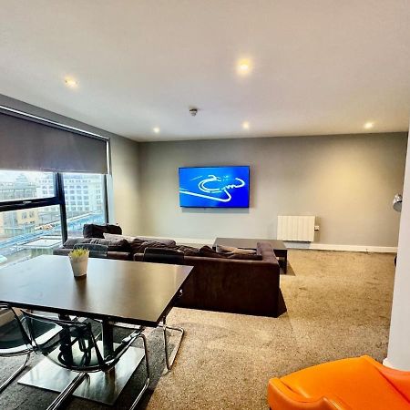 Modern Central Apartment With Views Of The Quayside Sleep 8 Free Parking Newcastle upon Tyne Exterior photo