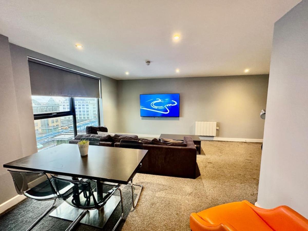 Modern Central Apartment With Views Of The Quayside Sleep 8 Free Parking Newcastle upon Tyne Exterior photo