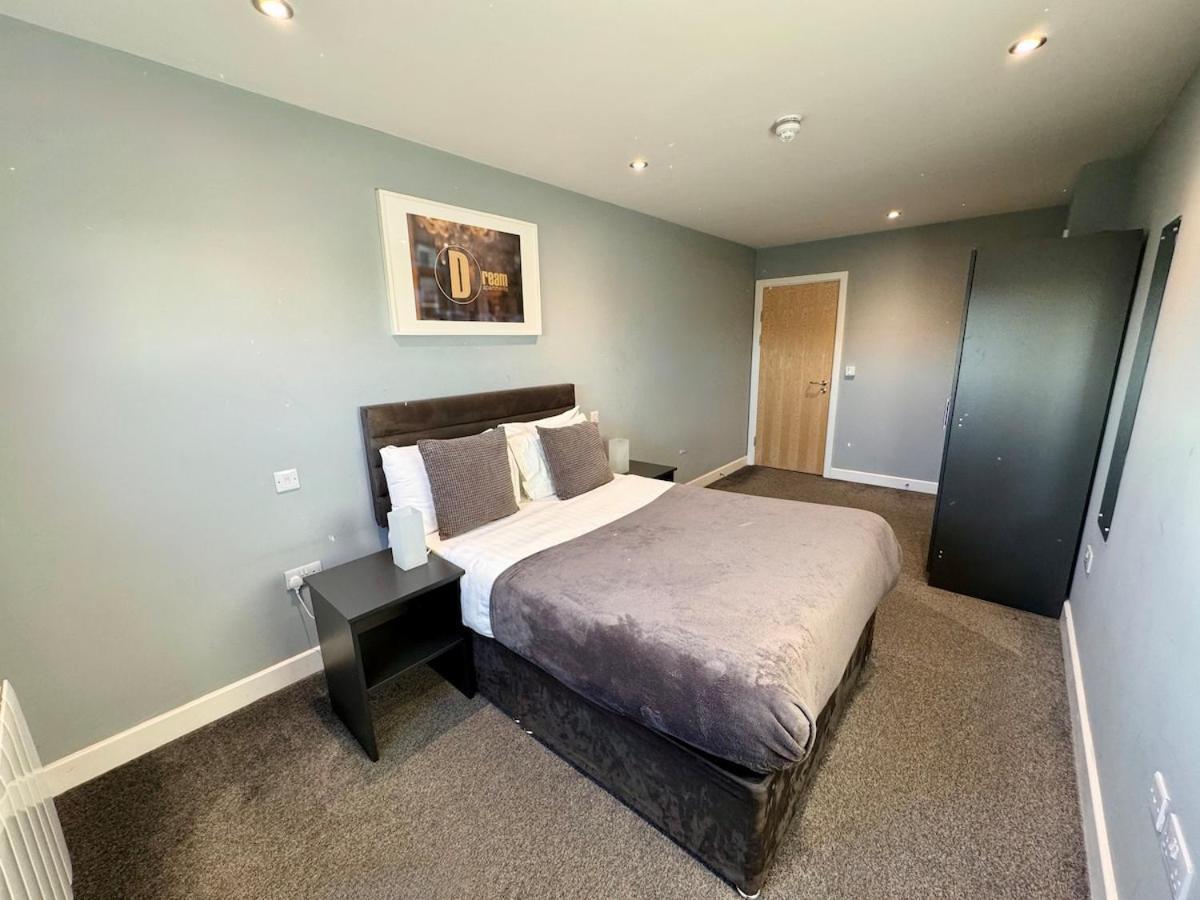 Modern Central Apartment With Views Of The Quayside Sleep 8 Free Parking Newcastle upon Tyne Exterior photo