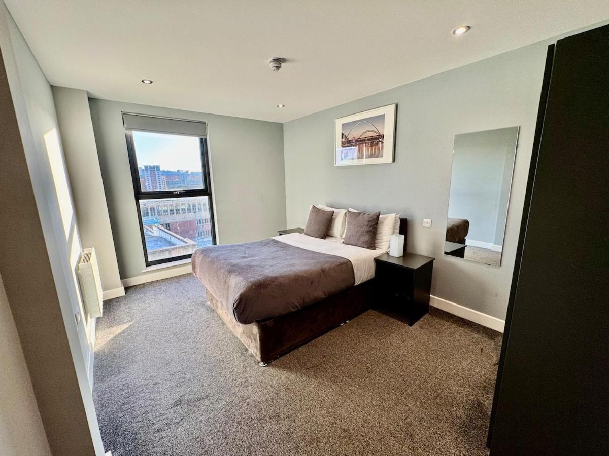 Modern Central Apartment With Views Of The Quayside Sleep 8 Free Parking Newcastle upon Tyne Exterior photo