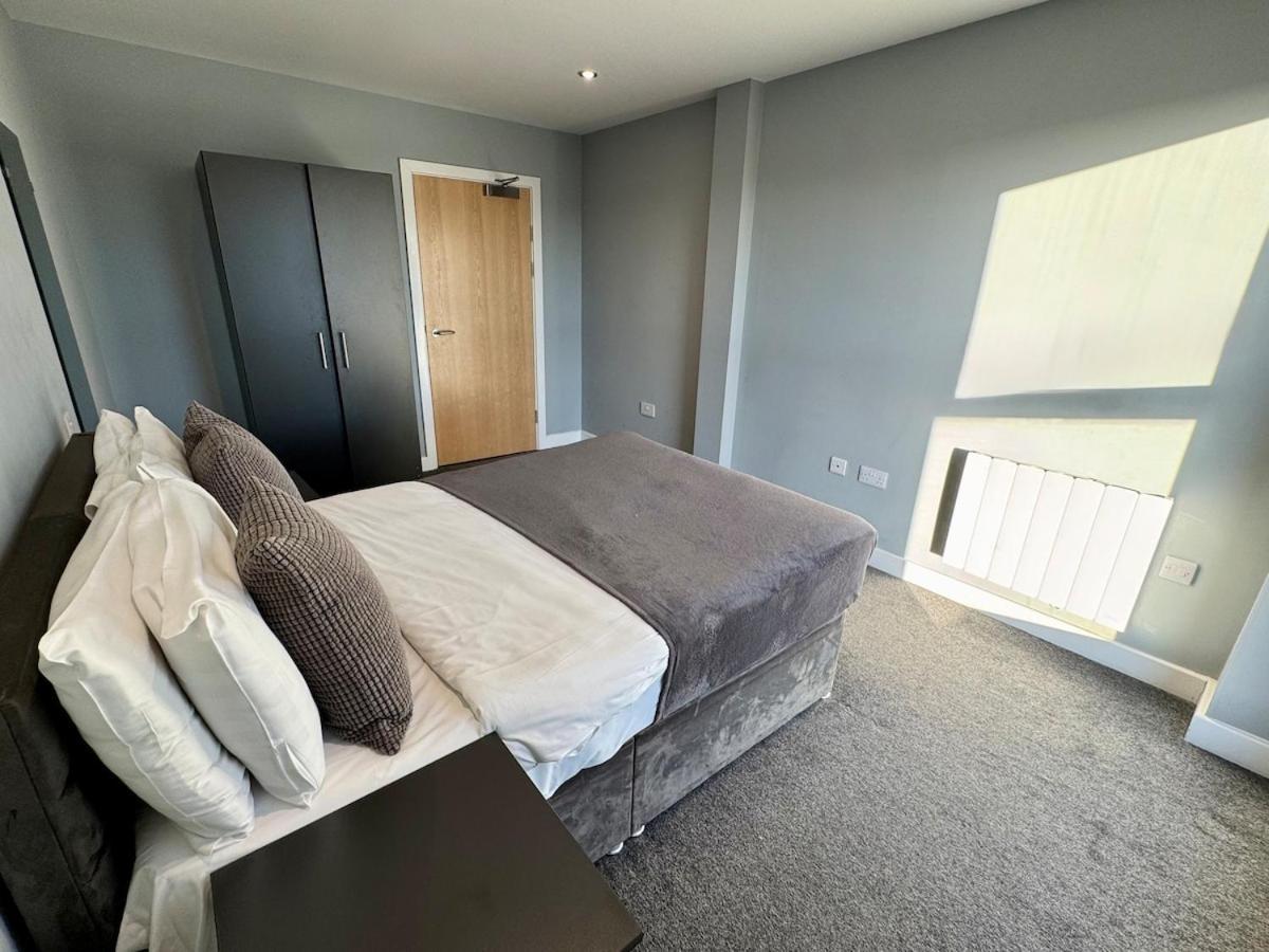 Modern Central Apartment With Views Of The Quayside Sleep 8 Free Parking Newcastle upon Tyne Exterior photo