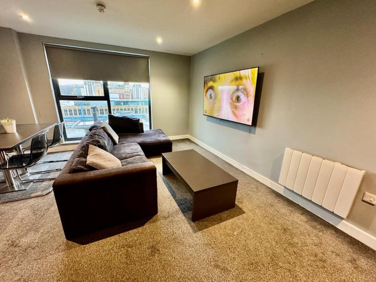 Modern Central Apartment With Views Of The Quayside Sleep 8 Free Parking Newcastle upon Tyne Exterior photo