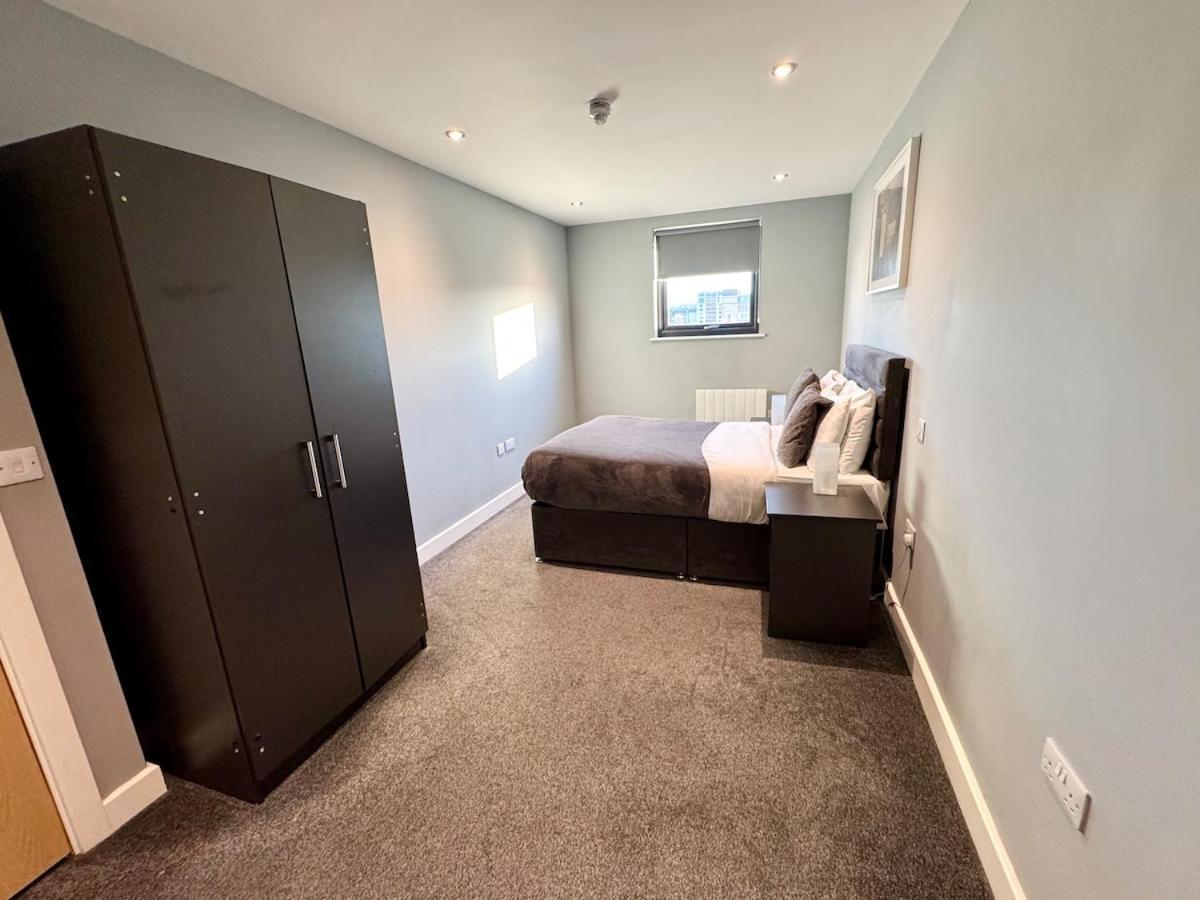 Modern Central Apartment With Views Of The Quayside Sleep 8 Free Parking Newcastle upon Tyne Exterior photo